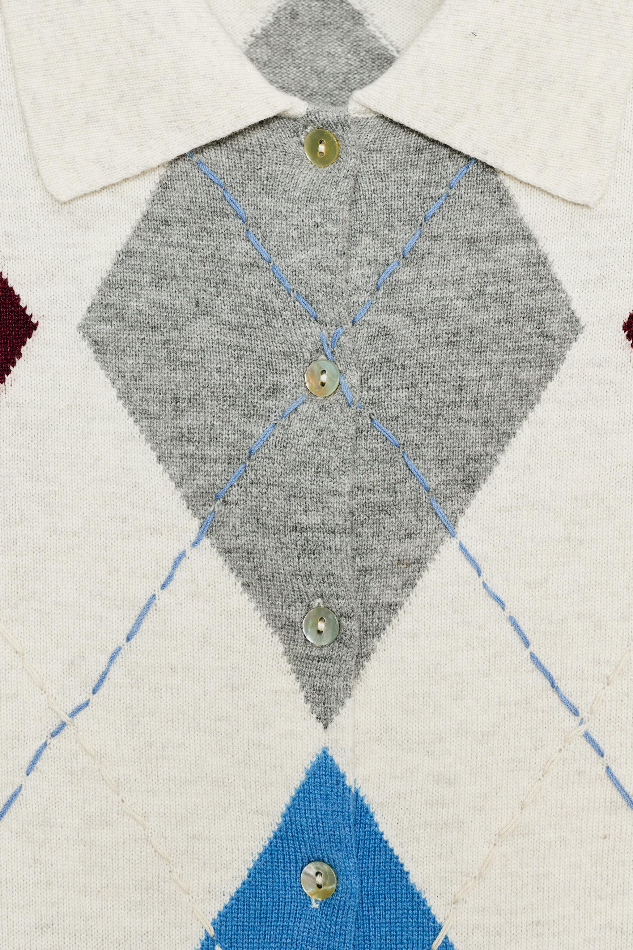DIAMOND PATTERN CARDIGAN